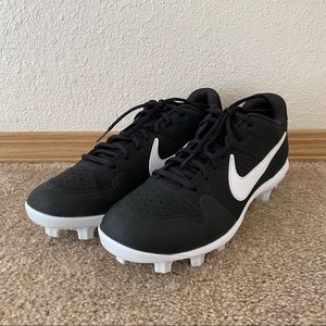 Men’s Nike plastic cleats